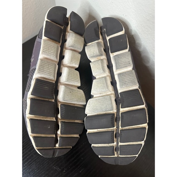 On Cloud 5 Shark Pebble Athletic Trail Running Shoes Sneakers Womens Size 8.5 US - Picture 7 of 8